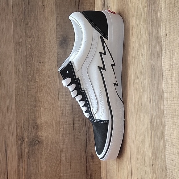 Vans. Old school bolt Brand new in the box authentic uper textile. - Picture 10 of 12